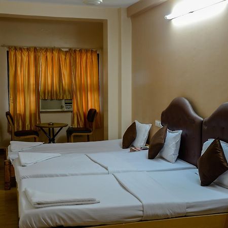 Oyo 14933 Rpr Residency Otel Chennai Dış mekan fotoğraf