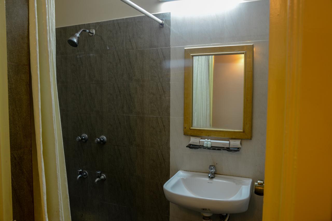 Oyo 14933 Rpr Residency Otel Chennai Dış mekan fotoğraf