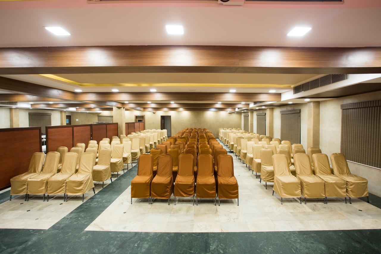 Oyo 14933 Rpr Residency Otel Chennai Dış mekan fotoğraf