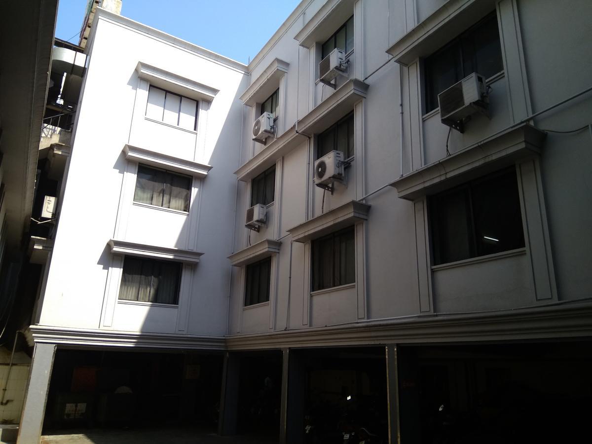 Oyo 14933 Rpr Residency Otel Chennai Dış mekan fotoğraf