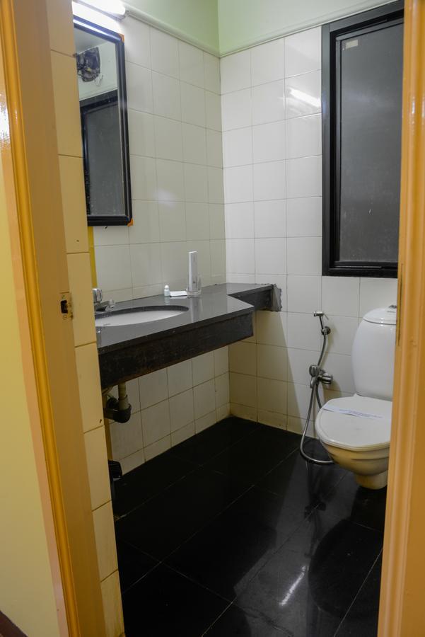 Oyo 14933 Rpr Residency Otel Chennai Dış mekan fotoğraf