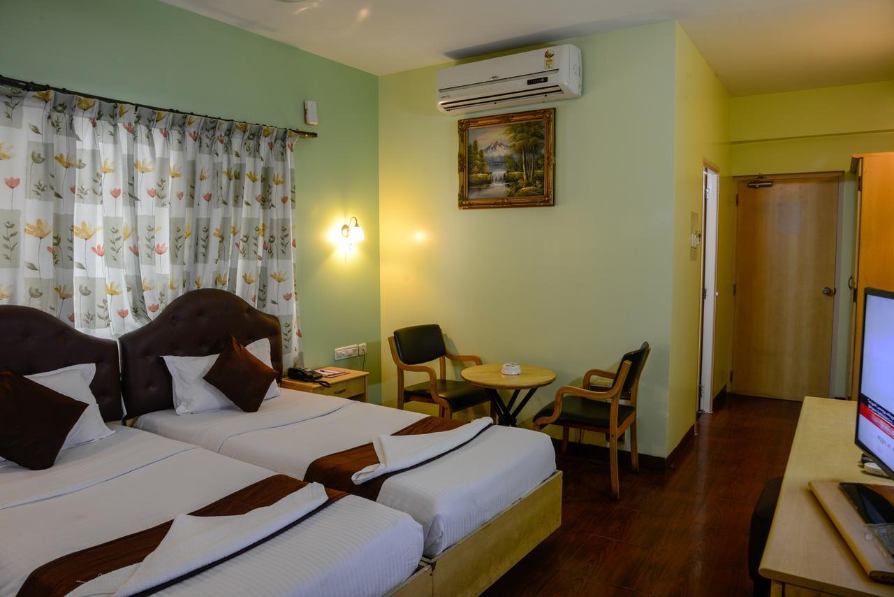 Oyo 14933 Rpr Residency Otel Chennai Dış mekan fotoğraf