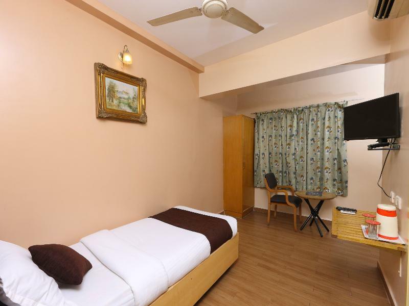 Oyo 14933 Rpr Residency Otel Chennai Dış mekan fotoğraf