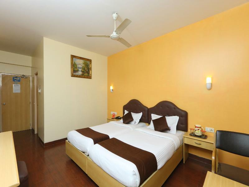 Oyo 14933 Rpr Residency Otel Chennai Dış mekan fotoğraf